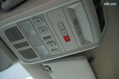 Volkswagen Multivan 2020 - фото 28