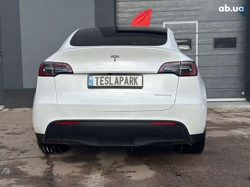 Tesla Model Y 2023 - фото 8