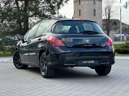 Peugeot 308 2011 - фото 9