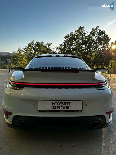 Porsche 911 2020 - фото 7