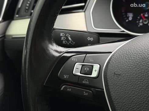 Volkswagen Passat 2017 - фото 26
