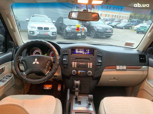 Mitsubishi Pajero Wagon 2008 черный - фото 30