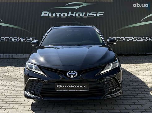 Toyota Camry 2021 - фото 5