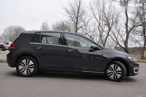 Volkswagen e-Golf 2020 - фото 11