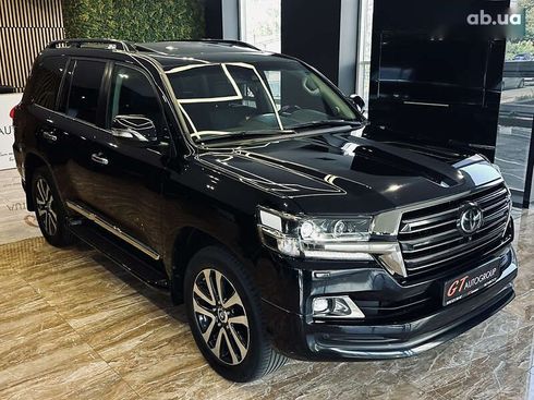 Toyota Land Cruiser 2018 - фото 4