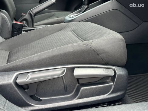 Volkswagen Jetta 2016 белый - фото 10
