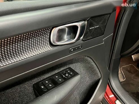 Volvo XC40 2022 - фото 16