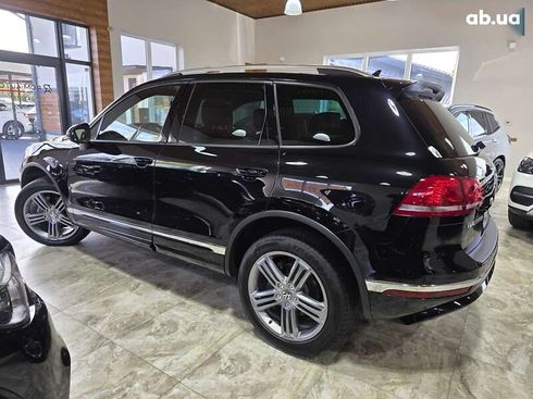 Volkswagen Touareg 2017 - фото 24