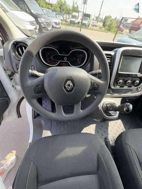 Renault Trafic 2019 - фото 16