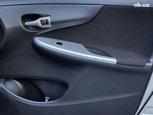 Toyota Corolla 2007 серый - фото 20