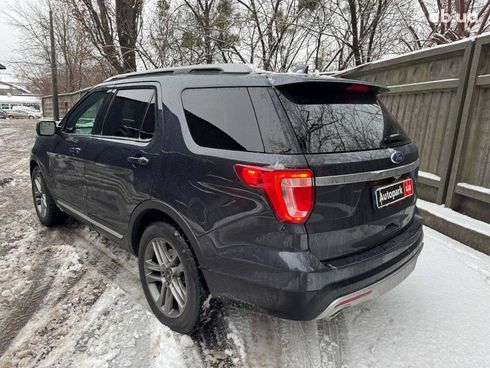 Ford Explorer 2016 серый - фото 8