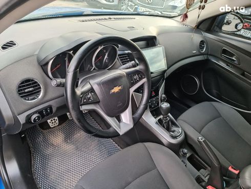 Chevrolet Cruze 2011 синий - фото 19
