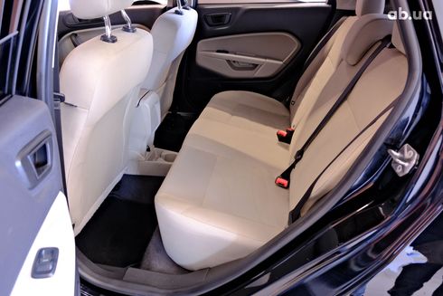 Ford Fiesta 2018 черный - фото 8