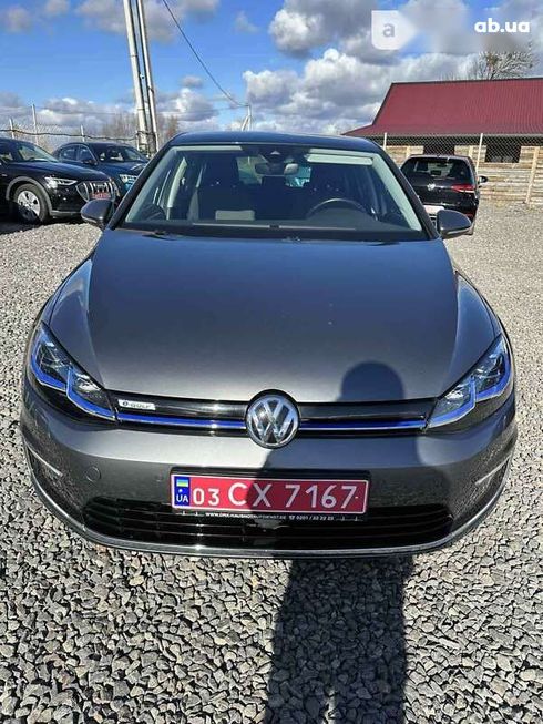 Volkswagen e-Golf 2019 - фото 10