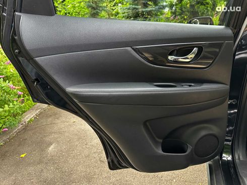 Nissan Rogue 2016 черный - фото 17