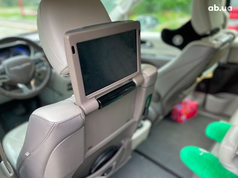 Chrysler Pacifica 2017 серый - фото 55