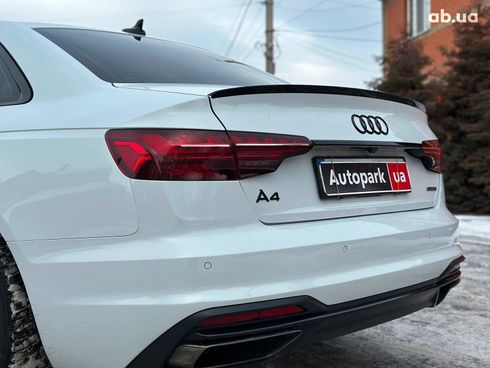 Audi A4 2022 белый - фото 16
