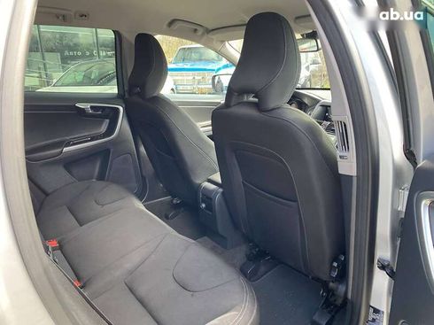 Volvo XC60 2017 - фото 23