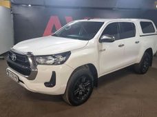 Продажа б/у Toyota Hilux 2022 года в Киеве - купить на Автобазаре