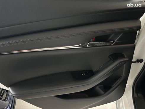 Mazda 3 2019 белый - фото 13