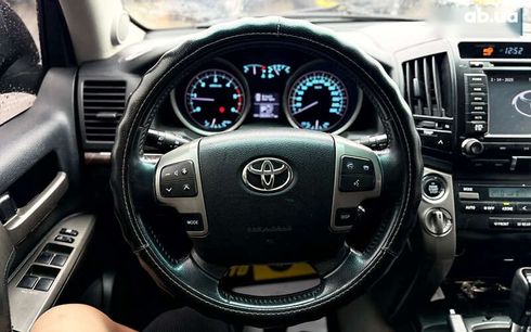 Toyota Land Cruiser 2011 - фото 12