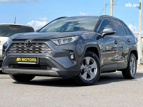 Toyota RAV4 2022 - фото 3