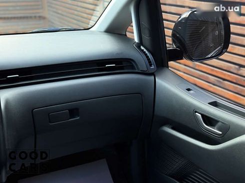 Hyundai Staria 2023 - фото 28