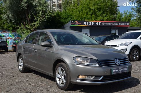 Volkswagen Passat 2012 коричневый - фото 3