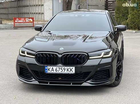 BMW 5 серия 2019 - фото 2