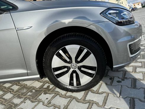 Volkswagen e-Golf 2017 серый - фото 13