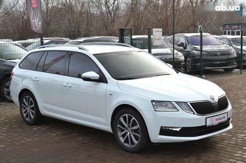 Skoda Octavia 2017 - фото 7