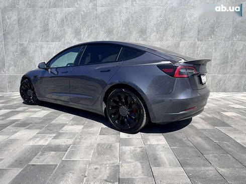 Tesla Model 3 2022 - фото 18