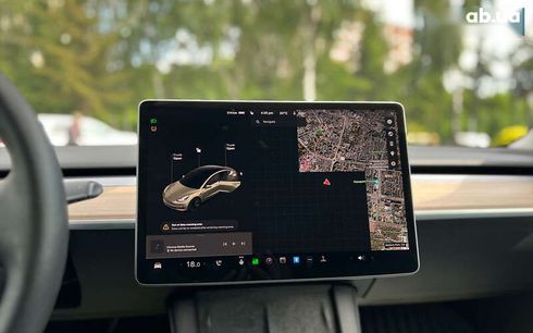 Tesla Model 3 2023 - фото 16
