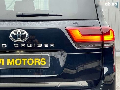 Toyota Land Cruiser 2021 - фото 22