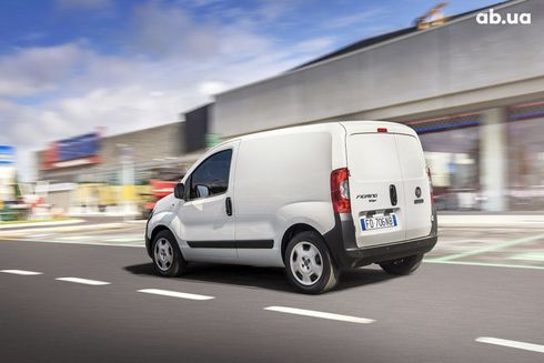 Fiat Fiorino 2021 - фото 9