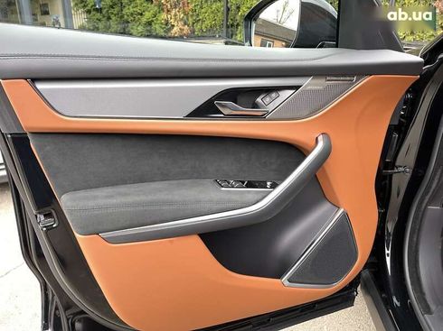 Jaguar F-Pace 2023 - фото 17