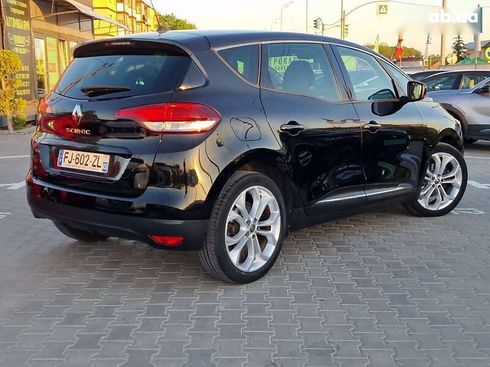 Renault Scenic 2019 - фото 10
