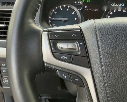 Toyota Land Cruiser Prado 2020 - фото 26