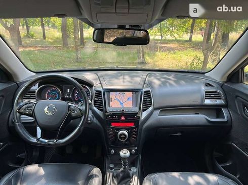 SsangYong XLV 2016 - фото 13