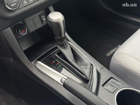 Toyota Corolla 2016 серый - фото 13