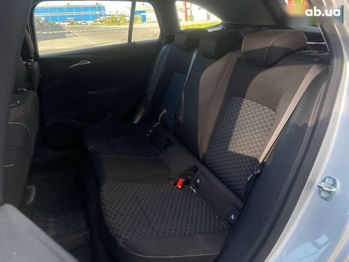 Opel Astra 2017 - фото 16