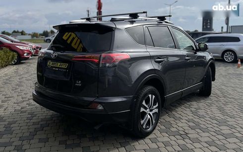 Toyota RAV4 2018 - фото 8