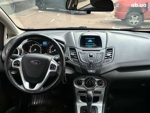 Ford Fiesta 2014 - фото 17