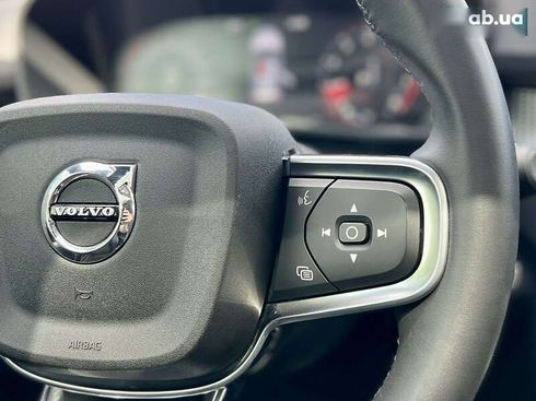Volvo XC40 2021 - фото 21