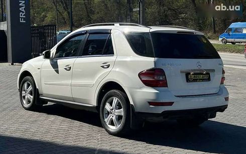 Mercedes-Benz M-Класс 2010 - фото 4