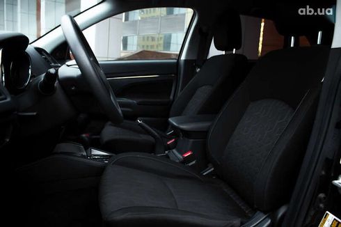 Mitsubishi Outlander 2021 - фото 13