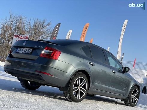 Skoda Octavia 2017 - фото 13