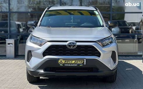 Toyota RAV4 2020 - фото 2