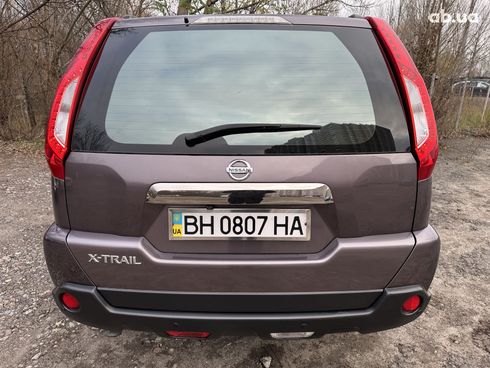 Nissan X-Trail 2012 пурпурный - фото 4