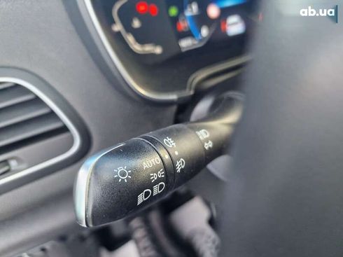 Renault Megane 2020 - фото 25